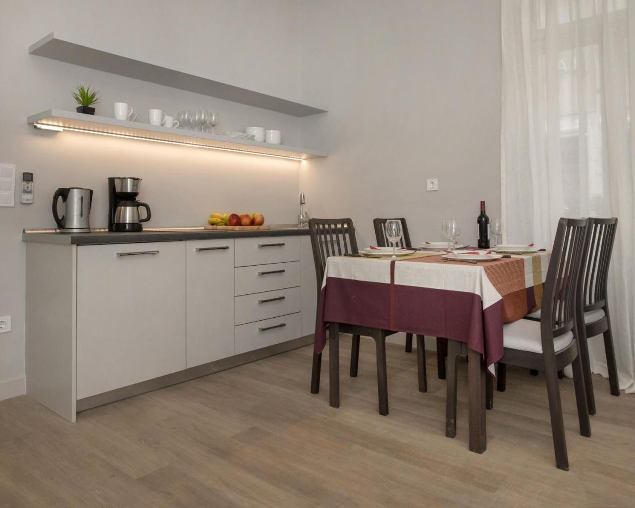 Sophisticated Apartment In Syntagma By Ghh Atena Exterior foto